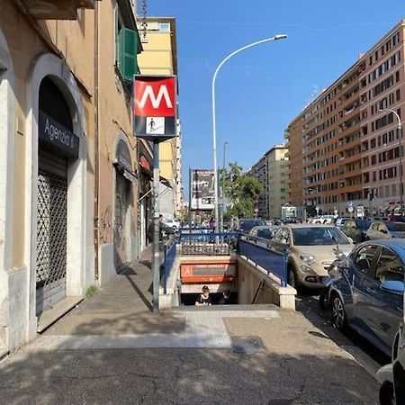 Luminoso Monolocale A 2 Passi Dalla Metro A Rome Exterior photo